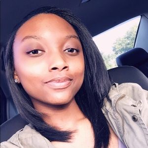 Meet your Posher, Daphne